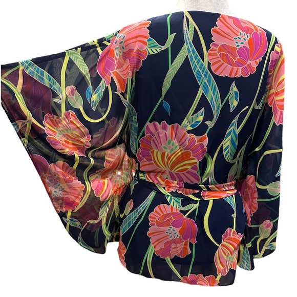 Trina Turk floral eye opener top size XS - Picture 5 of 14
